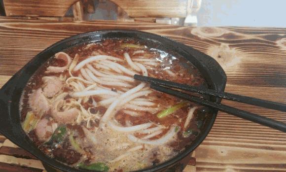 追味客骨汤米线