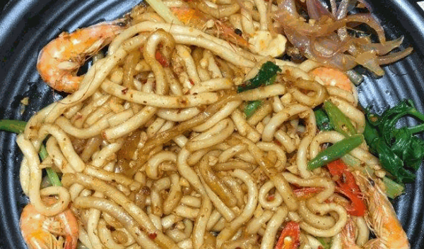 阿蚝海鲜焖面