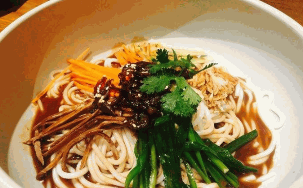 蔡先森汼肉粉加盟