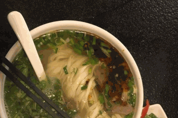 牛拉拉牛肉面