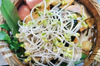 万婆麻辣烫产品 门店图片