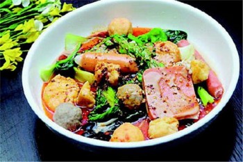 爱辣无忧麻辣烫产品 门店图片