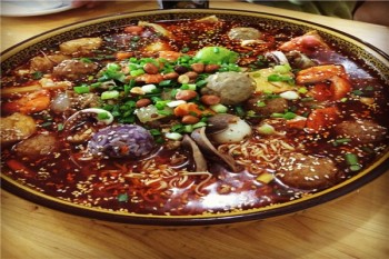 串串厨房骨汤麻辣烫产品 门店图片