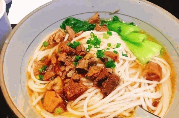南云下过桥米线