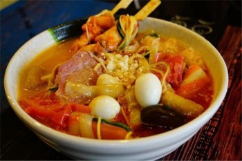 周洋麻辣烫产品 门店图片