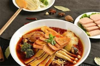 鸿运麻辣烫产品 门店图片