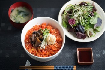 哈哈麻辣烫产品 门店图片