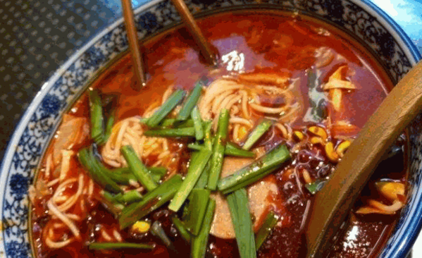 纤缘火锅米线