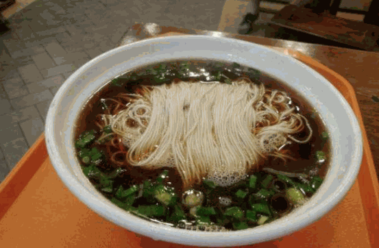 一碗兰拉面