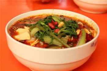 辣么疯狂双骨瓦罐麻辣烫产品 门店图片