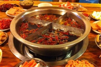 香辣麻三狠老火锅产品 门店图片