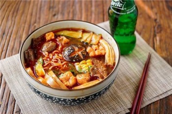 老馋家麻辣烫产品 门店图片