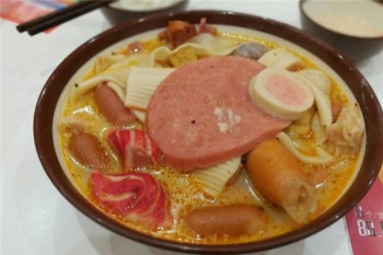 金沙煲麻辣烫产品 门店图片