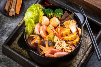 十八怪麻辣烫产品 门店图片