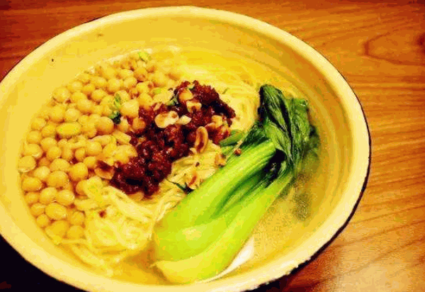 高小松面