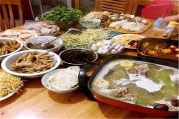 隐酌火锅鸡产品 门店图片