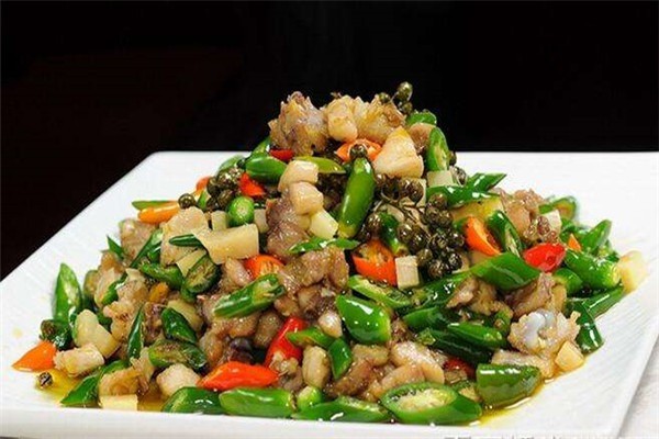 重庆酒鼎尖椒鸡产品 门店图片