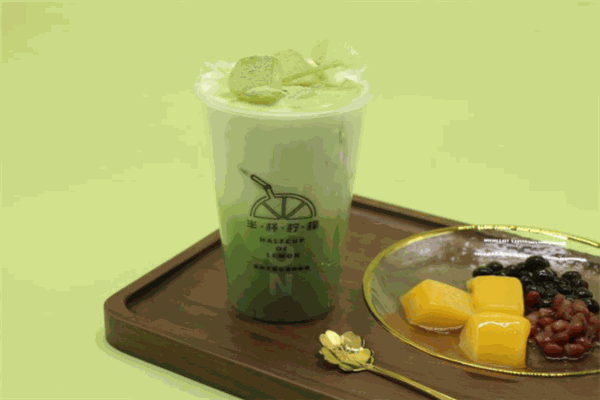 半杯柠檬产品 门店图片