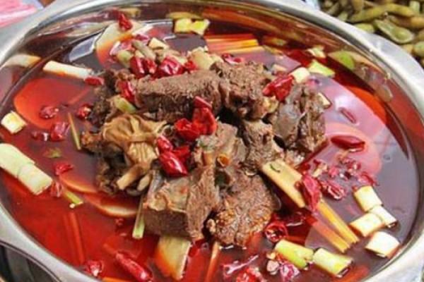 叉图牛排火锅