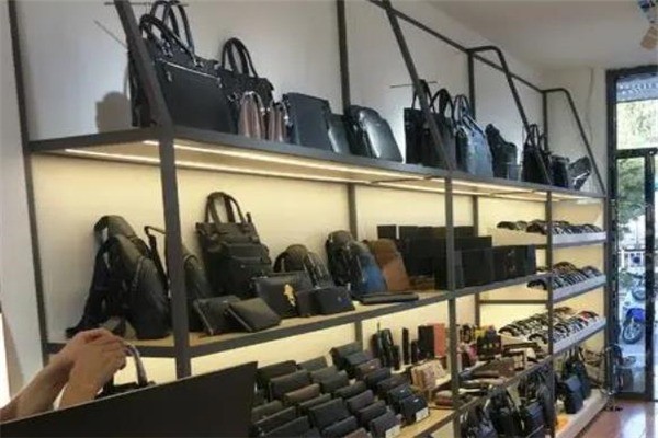 稻草人皮具产品 门店图片
