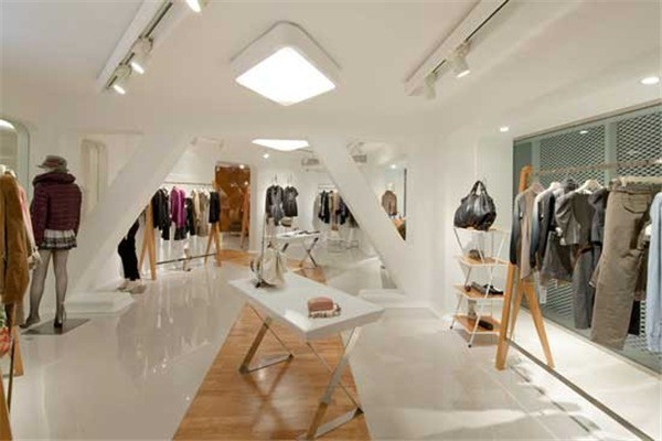 迪赛尼斯女装产品 门店图片