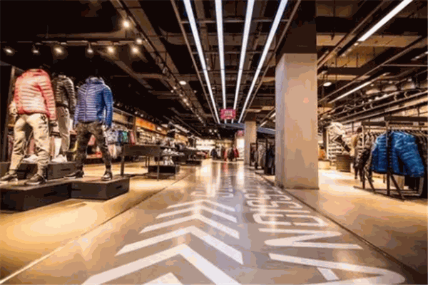 劲浪体育产品 门店图片