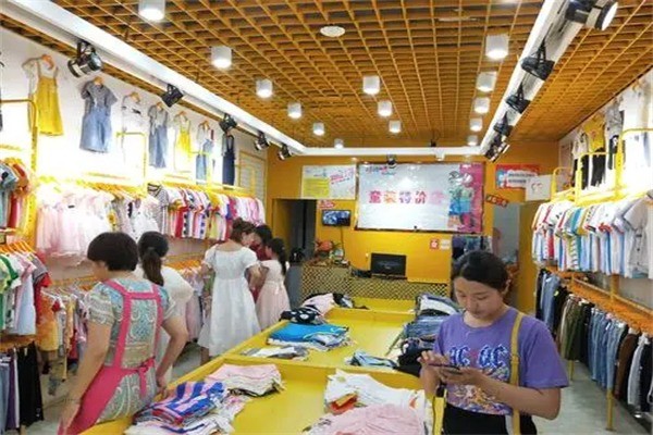 哆哆咪童装产品 门店图片