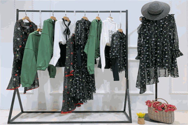 一珂锦绣女装产品 门店图片