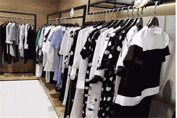 利郎夫女装产品 门店图片
