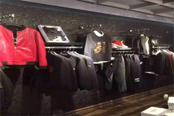 23号街区男装产品 门店图片