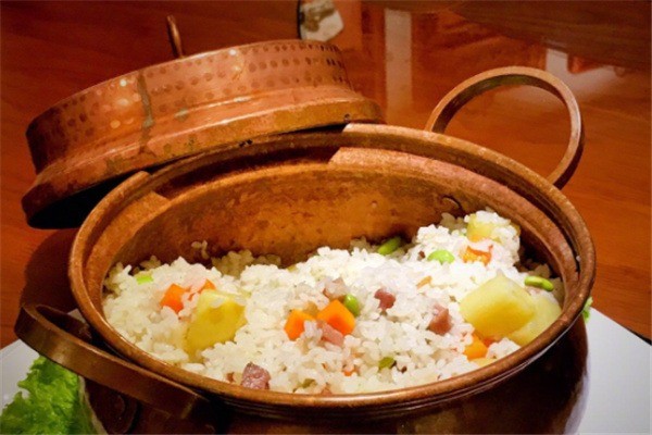 铜锅洋芋饭产品 门店图片