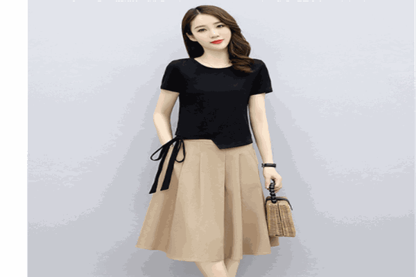 曼言女装产品 门店图片