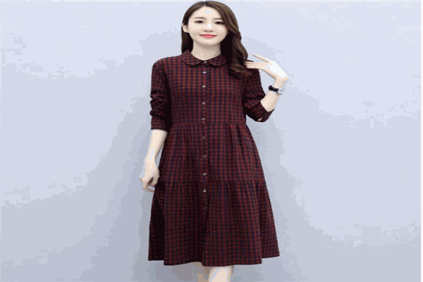 星期天女装产品 门店图片