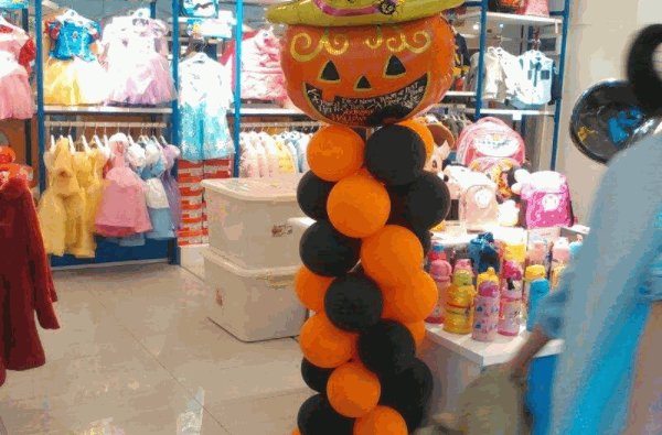 萨米奇童装产品 门店图片