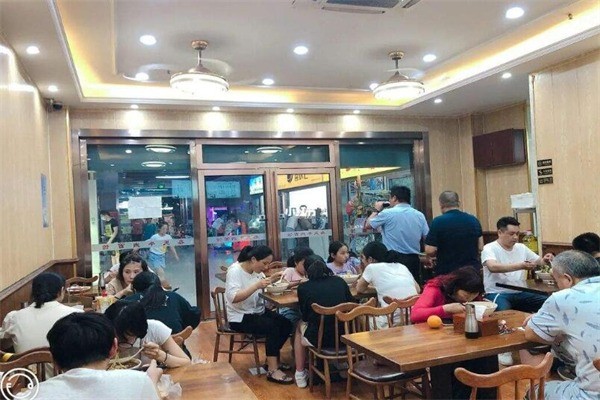 春天牛肉面馆产品 门店图片