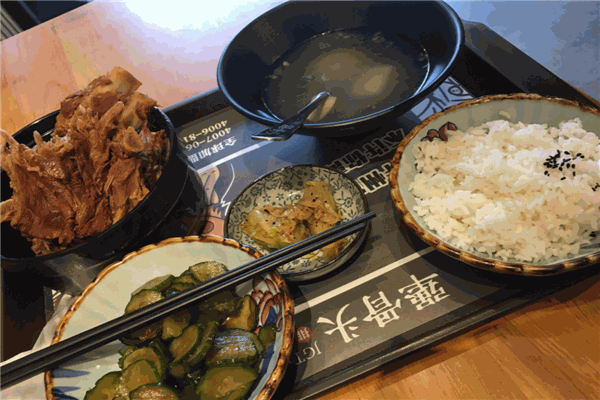 犟骨头排骨饭产品 门店图片
