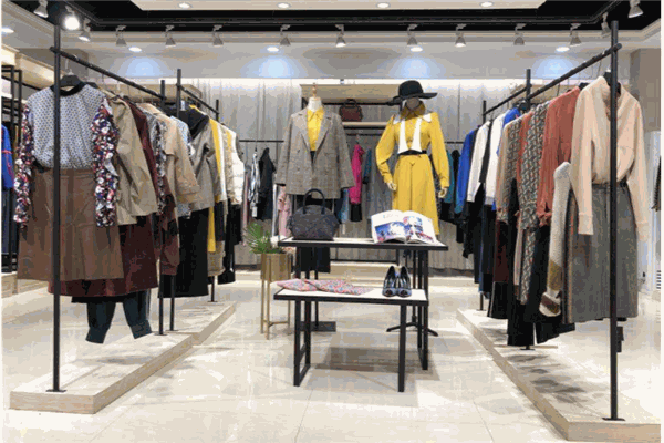 街梯女装产品 门店图片