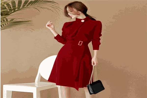 介入女装产品 门店图片