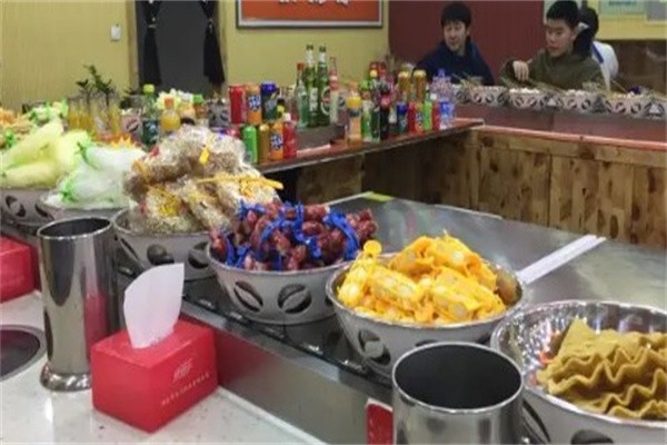 苏小北旋转小火锅加盟费是多少？加盟费用低