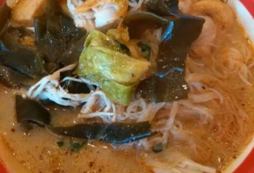 钰舂麻辣烫产品 门店图片