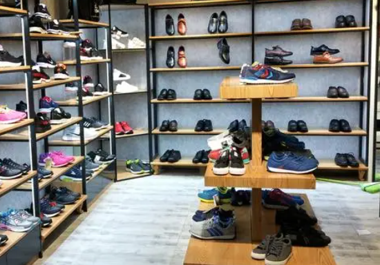 红太阳鞋城产品 门店图片