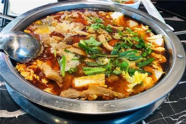 代老三牛杂火锅产品 门店图片
