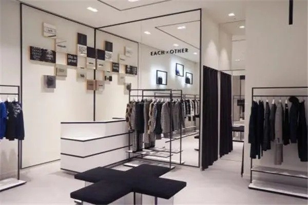 华鱼女装产品 门店图片