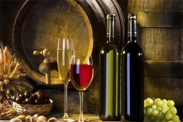 华龙葡萄酒产品 门店图片