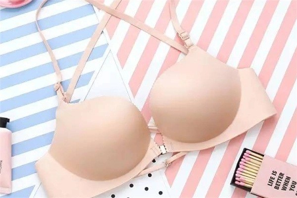 黛丝迪拉内衣产品 门店图片