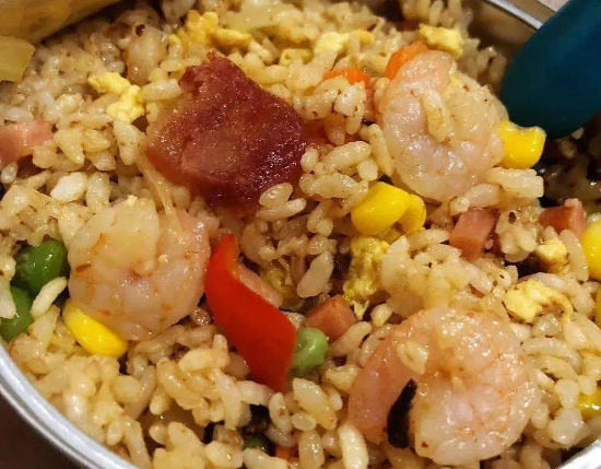 饭小宇易拉罐炒饭产品 门店图片