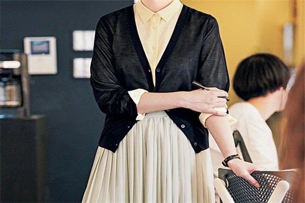 黑蝴蝶女装产品 门店图片
