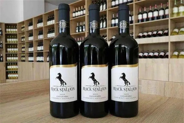 黑骏马葡萄酒庄产品 门店图片