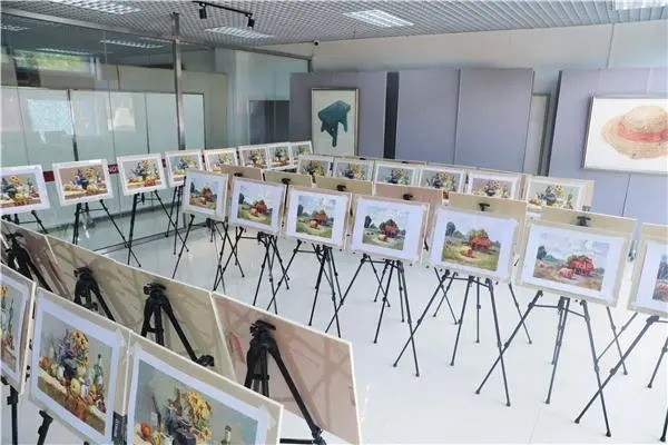 黑白灰画室产品 门店图片