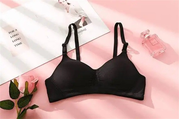 麦仕威内衣产品 门店图片
